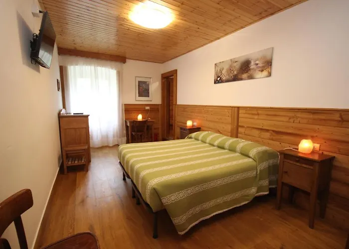 Hotel Col Du Mont