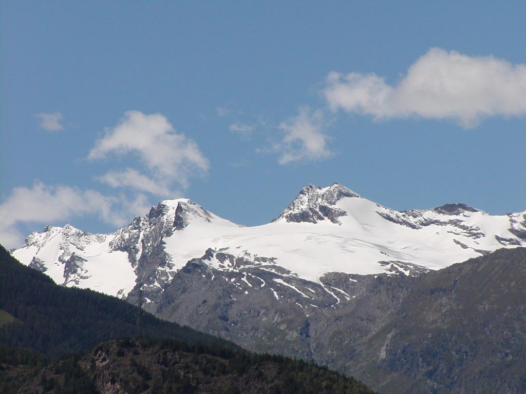 Col Du Mont Hotel