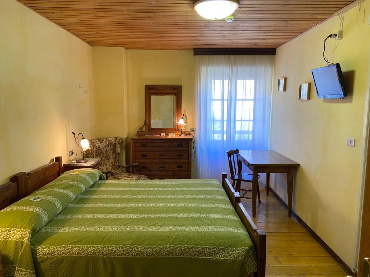 Hotel Col Du Mont